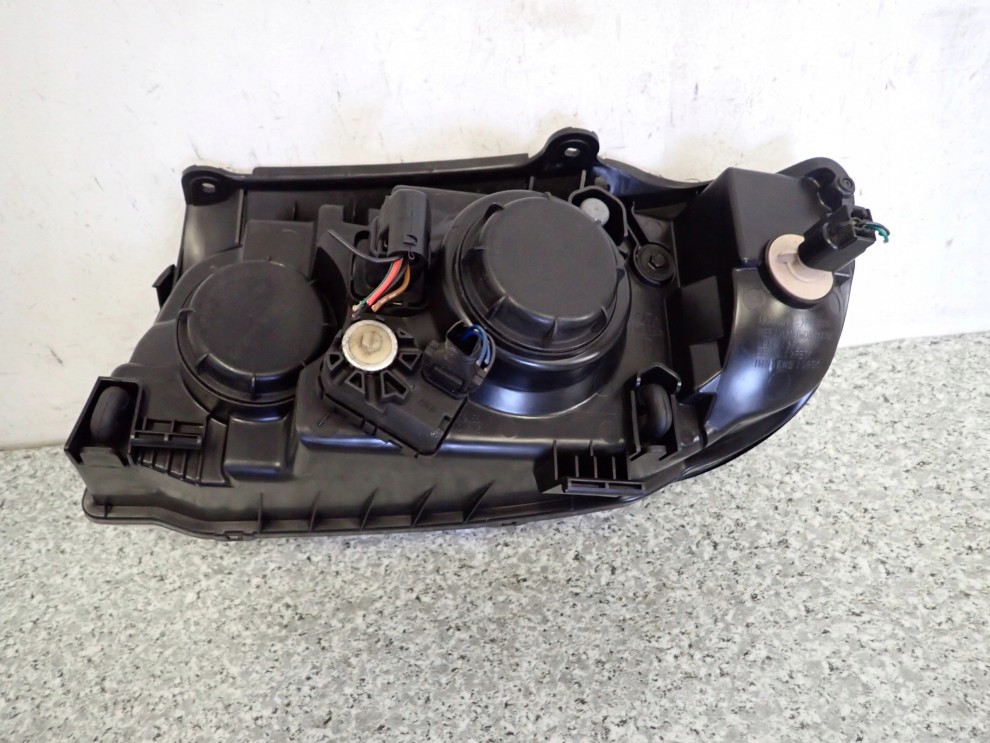 HYUNDAI MATRIX 05-07 LAMPA PRZEDNIA PRAWA REFLEKTOR EUROPA 6/9