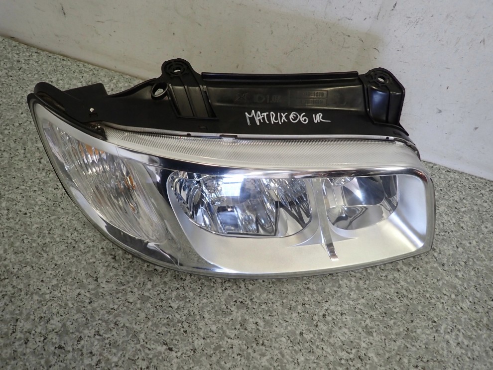 HYUNDAI MATRIX 05-07 LAMPA PRZEDNIA PRAWA REFLEKTOR EUROPA 9/9