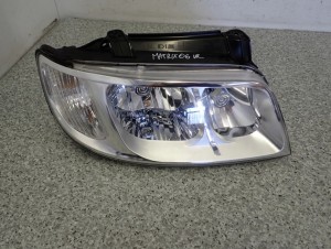 HYUNDAI MATRIX 05-07 LAMPA PRZEDNIA PRAWA REFLEKTOR EUROPA