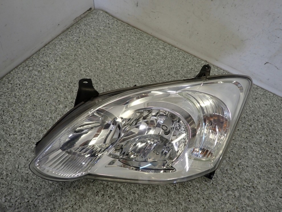 TOYOTA COROLLA E12 HB 04-07 LAMPA PRZEDNIA LEWA REFLEKTOR 3/9