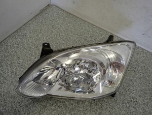 TOYOTA COROLLA E12 HB 04-07 LAMPA PRZEDNIA LEWA REFLEKTOR 3/9 MINIATURA