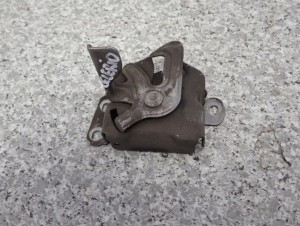 SUZUKI CELERIO 14-19 ZAMEK MASKI