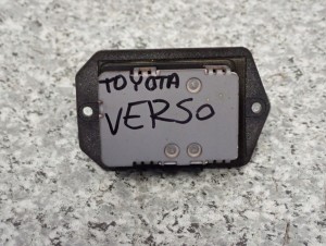 TOYOTA VERSO 09-13 REZYSTOR DMUCHAWY 12K-520