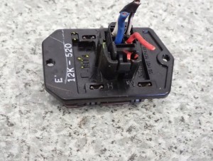 TOYOTA VERSO 09-13 REZYSTOR DMUCHAWY 12K-520 3/3 MINIATURA