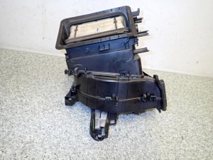 TOYOTA VERSO 09-13 OBUDOWA WENTYLATORA NAGRZEWNICY DMUCHAWY 4/6 MINIATURA