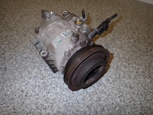 HYUNDAI MATRIX 1.6 BENZYNA 06- KOMPRESOR KLIMATYZACJI DE4AA-01 5/8 MINIATURA