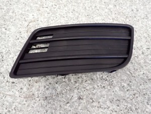 SUZUKI SWIFT 07- ZAŚLEPKA KRATKA HALOGENU PRZEDNIA LEWA 3/5 MINIATURA