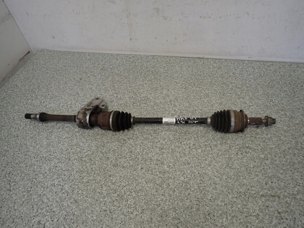SUZUKI SWIFT MK6 1.3i 07-09 PÓŁOŚ PRZEDNIA PRAWA AUTOMAT 1/4
