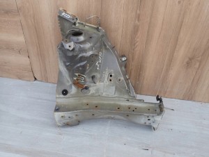 TOYOTA YARIS II 06-11 PODŁUŻNICA LEWA