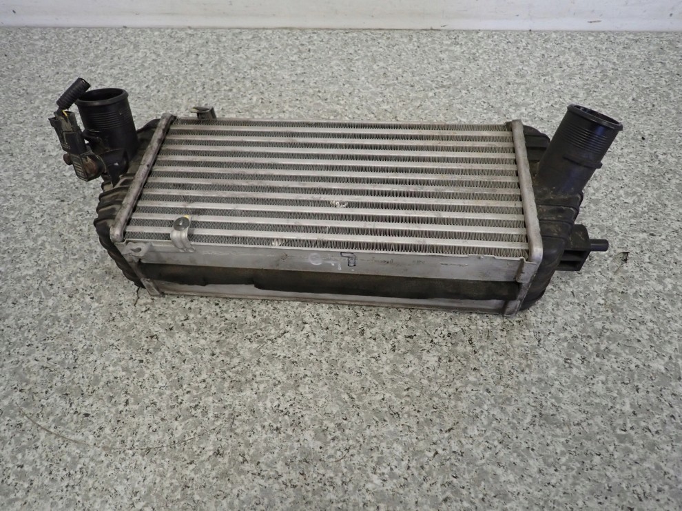 HYUNDAI i40 1.7 CRDI 11- INTERCOOLER CHŁODNICA POWIETRZA 1/8