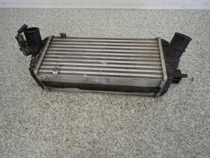HYUNDAI i40 1.7 CRDI 11- INTERCOOLER CHŁODNICA POWIETRZA
