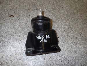 SUZUKI SWIFT MK6 1.3i 04-09 PODUSZKA SILNIKA PRZEDNIA PRAWA