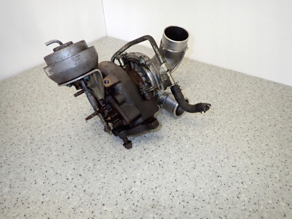 TOYOTA AVENSIS T25 2.0 D4D 06- TURBINA SPRĘŻARKA 4/6