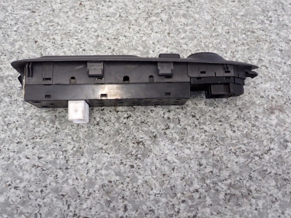 KIA SHUMA II 01-05 PANEL SZYB PRZEDNI LEWY 5/7