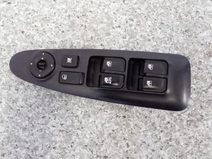 KIA SHUMA II 01-05 PANEL SZYB PRZEDNI LEWY 2/7 MINIATURA