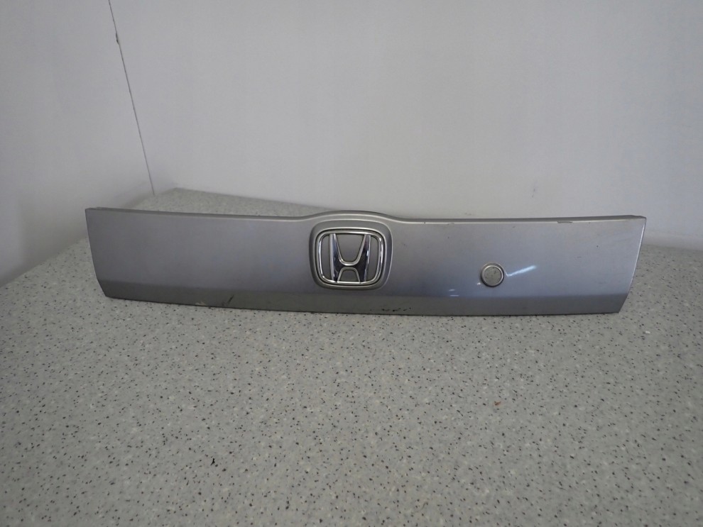 HONDA JAZZ II 02-07 LISTWA TYLNEJ KLAPY NH642M 2/9