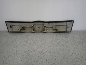HONDA JAZZ II 02-07 LISTWA TYLNEJ KLAPY NH642M 6/9 MINIATURA