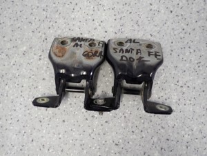 HYUNDAI SANTA FE 01-06 ZAWIASY DRZWI TYLNE LEWE KOMPLET