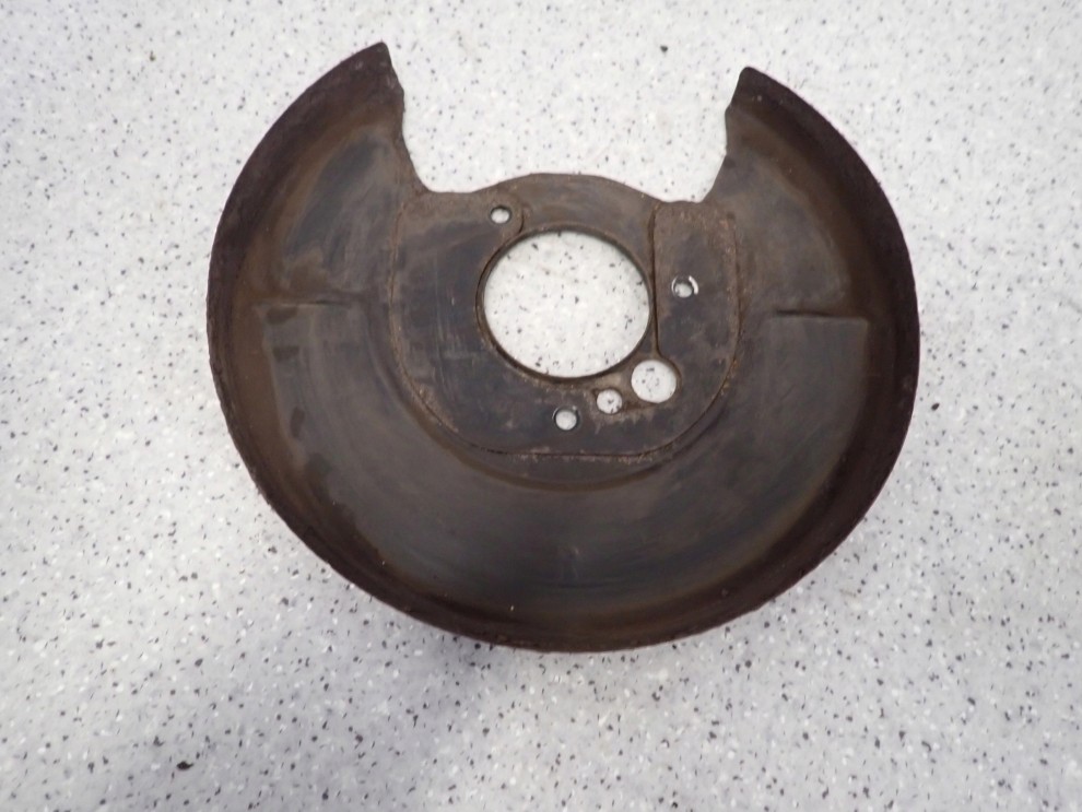 NISSAN ALMERA TINO 00-05 TARCZA KOTWICZNA TYLNA PRAWA 3/5