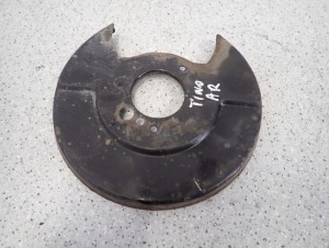NISSAN ALMERA TINO 00-05 TARCZA KOTWICZNA TYLNA PRAWA 4/5 MINIATURA