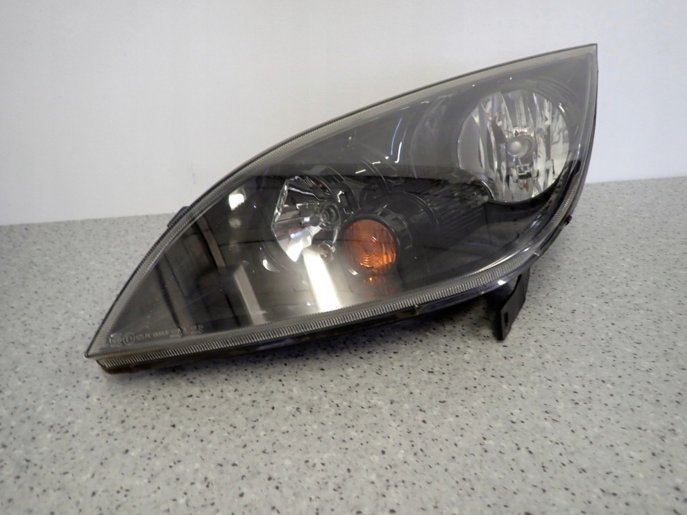 MITSUBISHI COLT 03-08 REFLEKTOR LEWY LAMPA PRZÓD CIEMNA 2/11