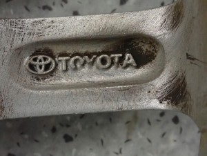 TOYOTA YARIS I 99-05 FELGI ALUMINIOWE ALUFELGI 13/14 MINIATURA