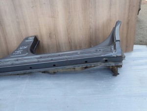 TOYOTA VERSO 09-18 PRÓG LEWY 1G3 3/8 MINIATURA