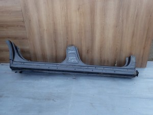 TOYOTA VERSO 09-18 PRÓG PRAWY 1G3