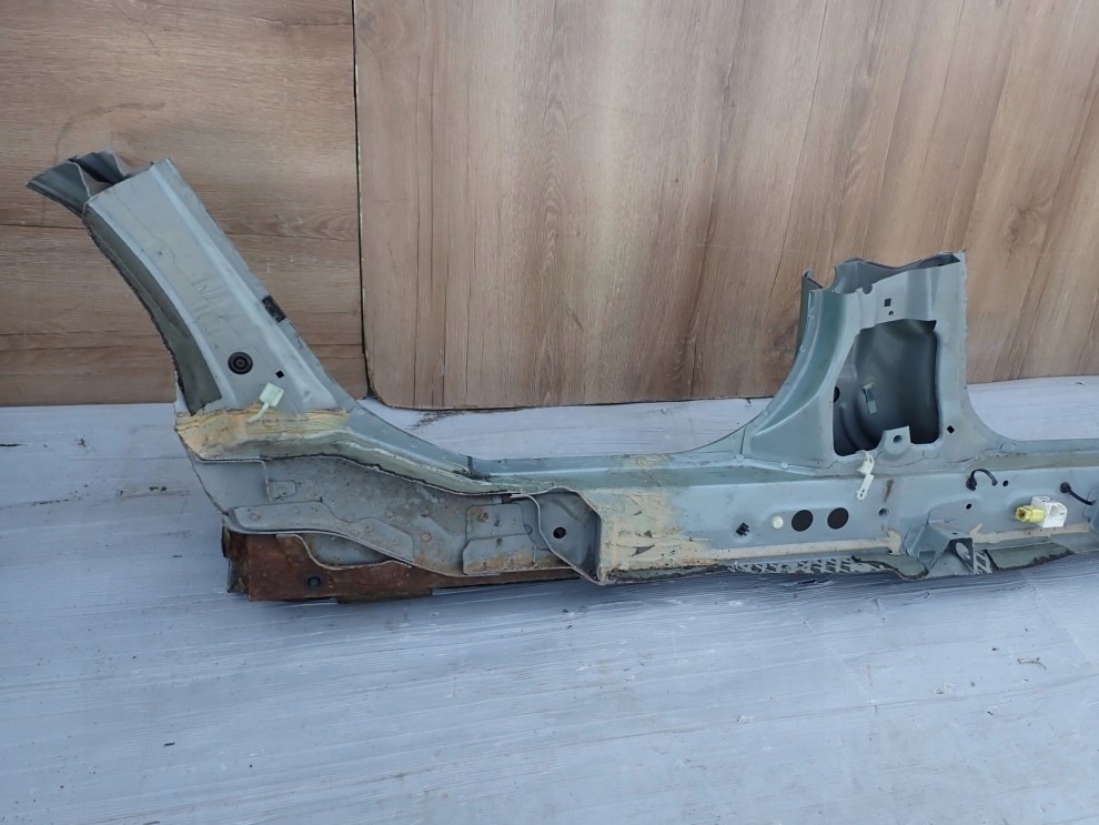 HONDA CIVIC 5d 7 GEN 01-05 PRÓG LEWY 10/12