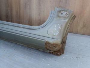 KIA SOUL I 09- PRÓG PRAWY IM 6/13 MINIATURA