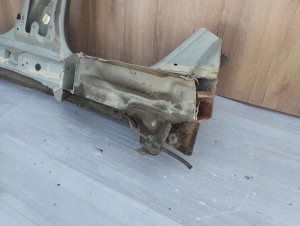 KIA SOUL I 09- PRÓG PRAWY IM 13/13 MINIATURA