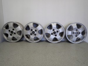 HYUNDAI ACCENT 00-05 MATRIX FELGI ALUMINIOWE 4x114.3 5.5J x 15