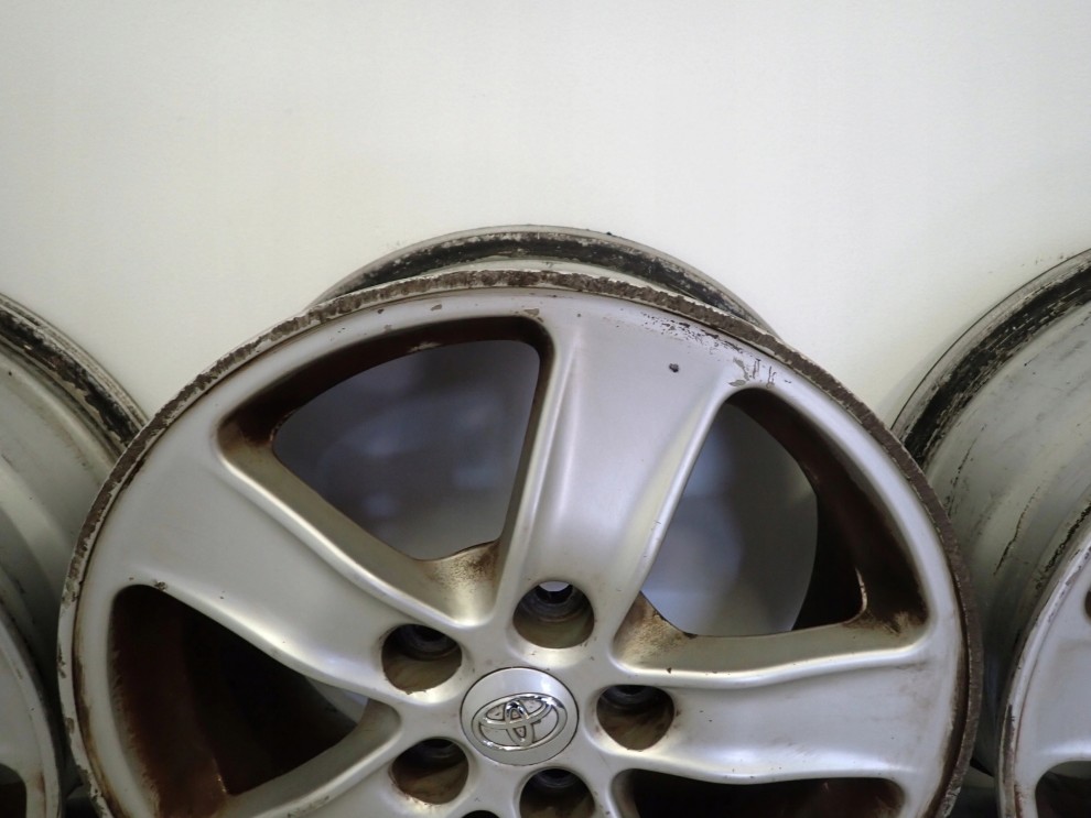 TOYOTA COROLLA VERSO 04-08 FELGI ALUMINIOWE KOMPLET 16\