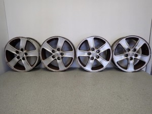 TOYOTA COROLLA VERSO 04-08 FELGI ALUMINIOWE KOMPLET 16\
