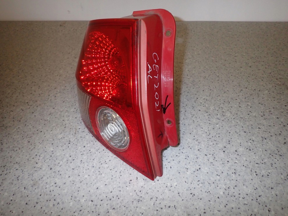 HYUNDAI GETZ 02-05 LAMPA TYLNA LEWA USZKODZONA 3/7