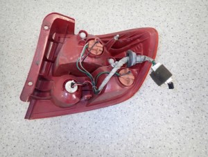 HYUNDAI GETZ 02-05 LAMPA TYLNA LEWA USZKODZONA 5/7 MINIATURA