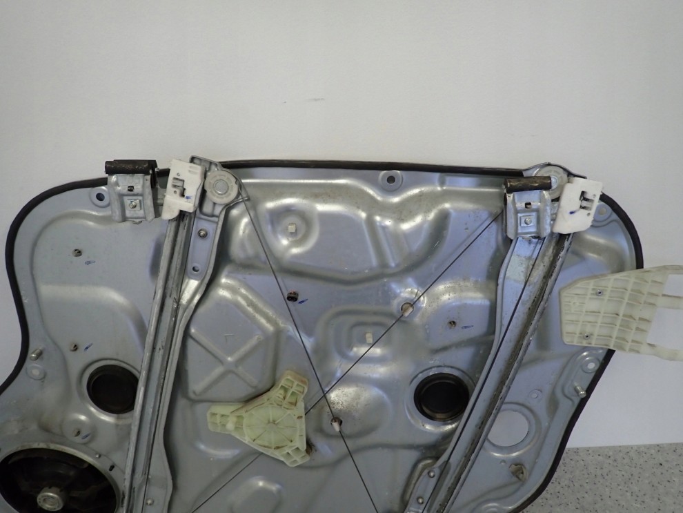 KIA CEED HATCHBACK 06- PODNOŚNIK SZYBY PRZEDNI LEWY 6 PINOWY 10/11