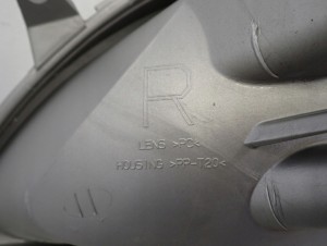 TOYOTA YARIS 99- LAMPA PRZEDNIA PRAWA REFLEKTOR FR 15/15 MINIATURA