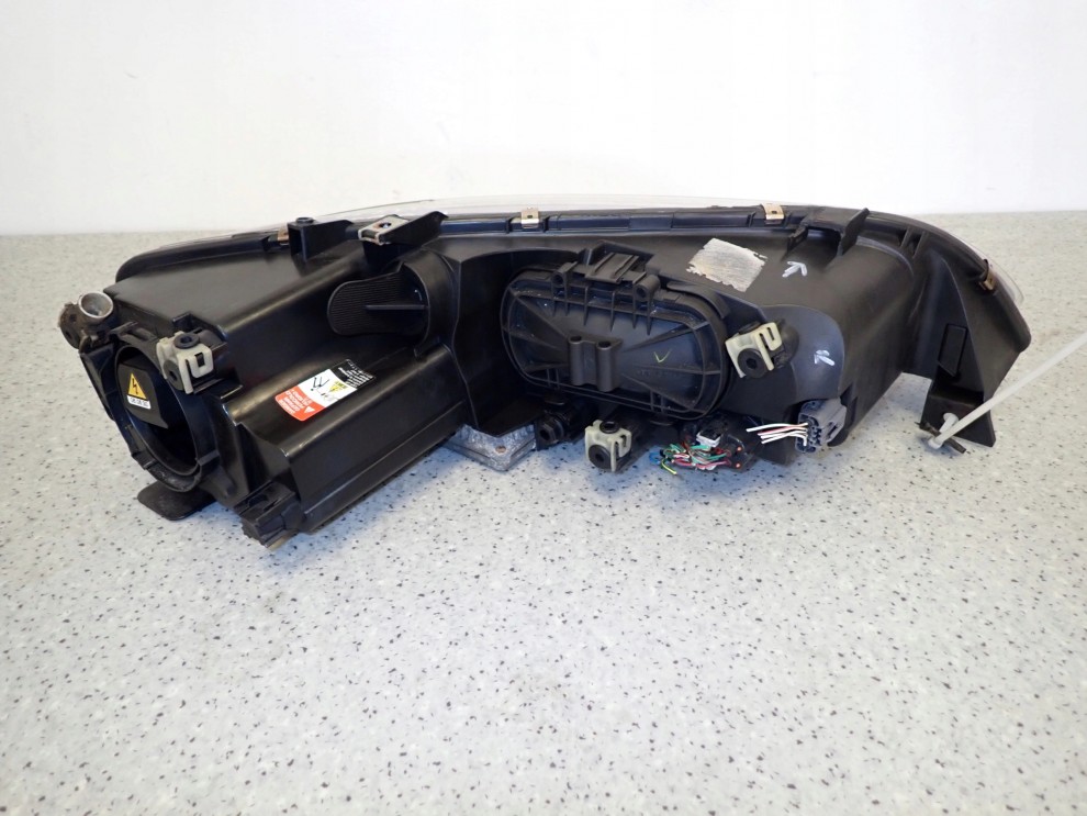 MAZDA6 MAZDA 6 06-07 LIFT LAMPA PRZEDNIA LEWA REFLEKTOR XENON 8/14