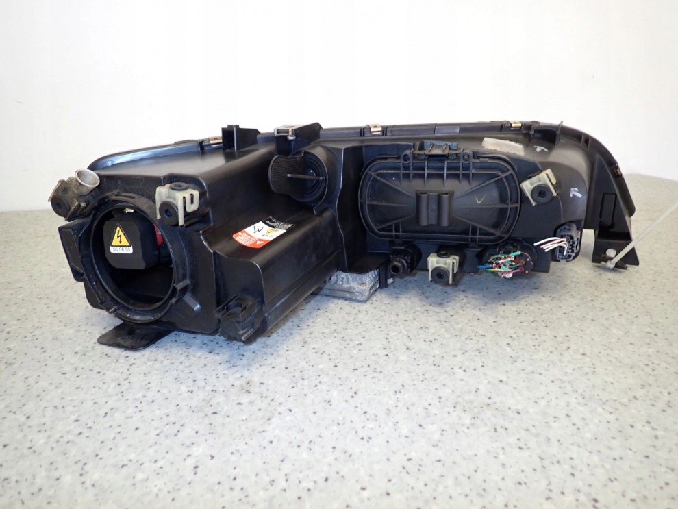 MAZDA6 MAZDA 6 06-07 LIFT LAMPA PRZEDNIA LEWA REFLEKTOR XENON 10/14