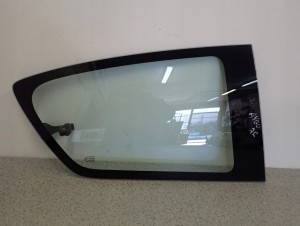 TOYOTA AYGO 5d 05-12 SZYBA DRZWI TYLNA PRAWA UCHYLNA