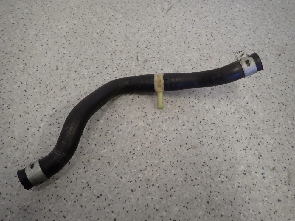 TOYOTA YARIS I 99-05 KRÓCIEC TRÓJNIK PRZEWÓD NAGRZEWNICY 1/2