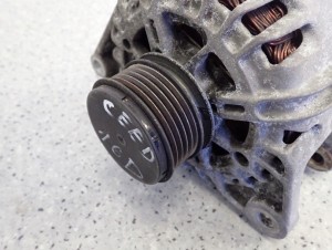 KIA CEED 1.6 CRDi 07-09 ALTERNATOR 6/6 MINIATURA