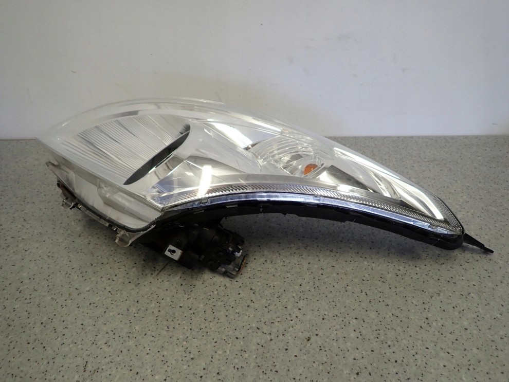 SUZUKI SWIFT MK7 10-16 REFLEKTOR PRZEDNI LEWY LAMPA PRZÓD 14/16