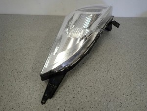 SUZUKI SWIFT MK7 10-16 REFLEKTOR PRZEDNI LEWY LAMPA PRZÓD 12/16 MINIATURA