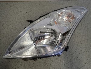 SUZUKI SWIFT MK7 10-16 REFLEKTOR PRZEDNI LEWY LAMPA PRZÓD 16/16 MINIATURA