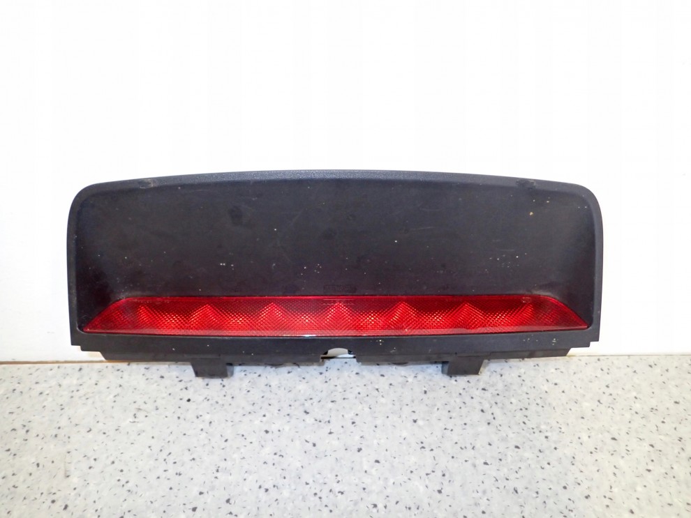 NISSAN PRIMERA P12 KOMIB 02-07 LAMPA TRZECI STOP 1/3