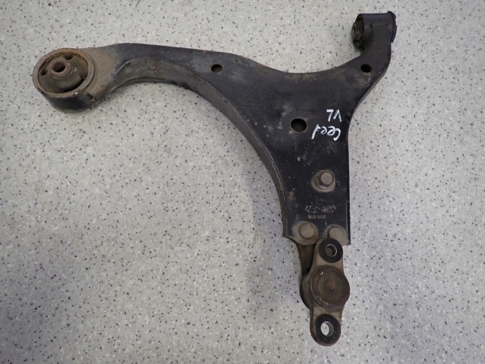 KIA CEED 06-12 WAHACZ PRZEDNI LEWY 1/5