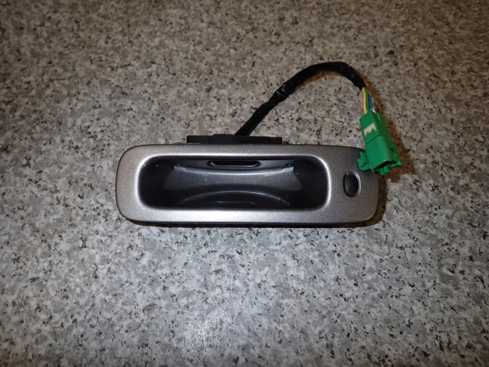 SUZUKI SWIFT MK6 04- KLAMKA TYLNEJ KLAPY SWITCH KEYLESS 3/7