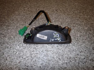 SUZUKI SWIFT MK6 04- KLAMKA TYLNEJ KLAPY SWITCH KEYLESS 6/7 MINIATURA